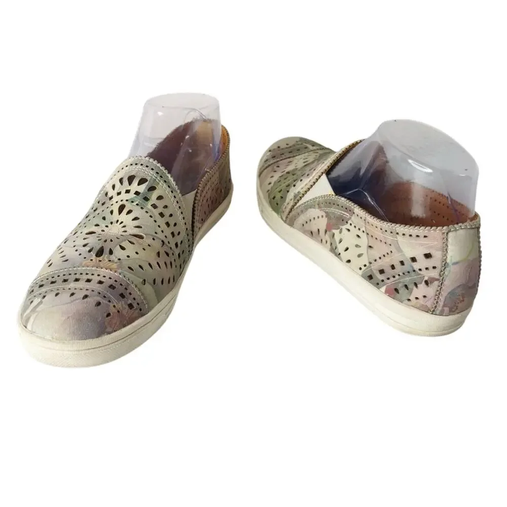 Earth Tangelo Comfort Sneakers Size 8 Shoes Flower Laser-Cut Leather Slip On